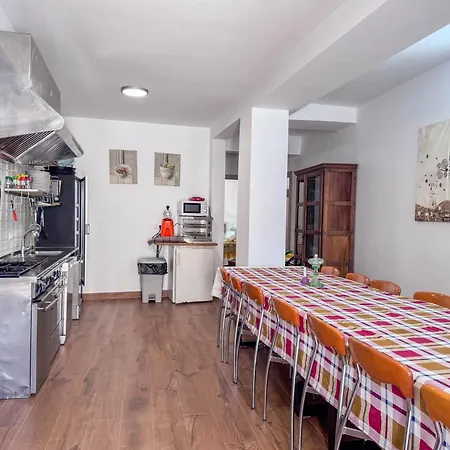 Casa Cueva Rural Vico, Ideal Grandes Grupos Дом отдыха Фрейла