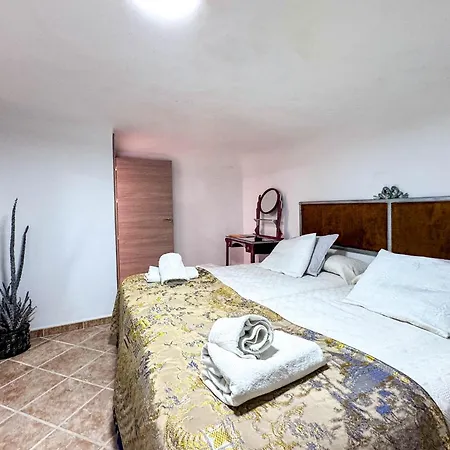 Casa Cueva Rural Vico, Ideal Grandes Grupos Freila